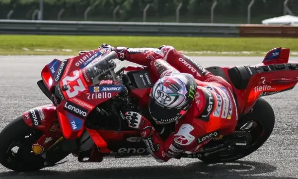 Hasil MotoGP Inggris 2024: Bagnaia dan Marquez Crash, Enea Bastianini Juara Sprint Race