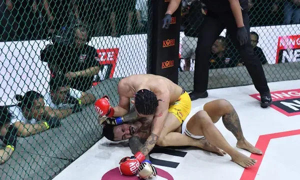 Ferdian Paleka Tampil Perkasa, Bikin Kaisar Kumis Tak Berdaya di Atas Oktagon One Pride MMA 81