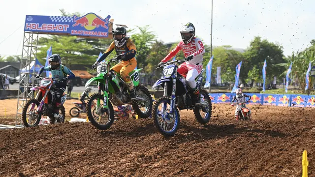 Persaingan Memperebutkan Tiket Wild Card MXGP 2025 Makin Sengit di Seri 2 Supercrosser 2024