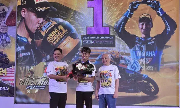 2 Balapan Krusial yang Bantu Aldi Satya Mahendra Jadi Juara Dunia World Supersport 300